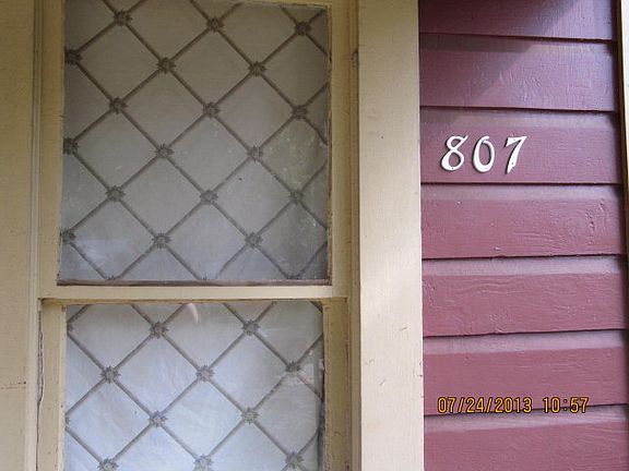 2nd image of 807 W Green St