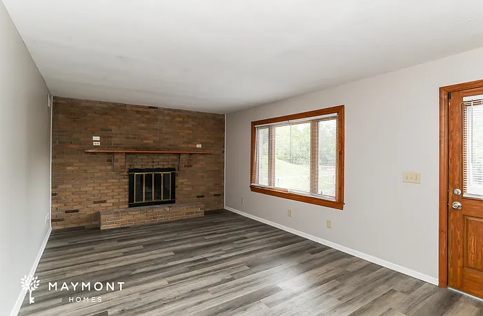 2480 Sylmar Ct — Photo 7