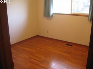 17006 SE Morrison Ct, Portland, OR 97233