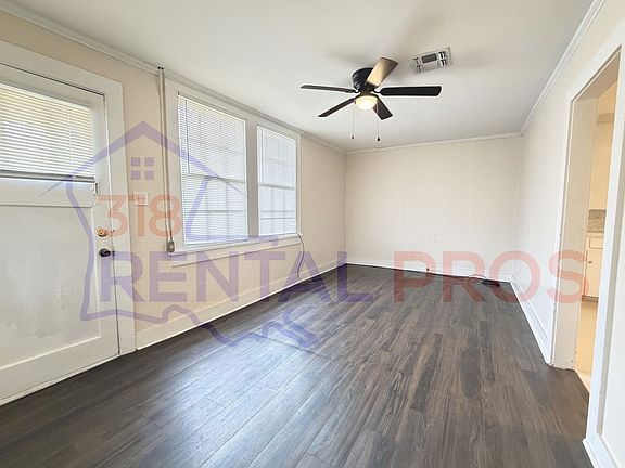 4th image of 515 Everett St