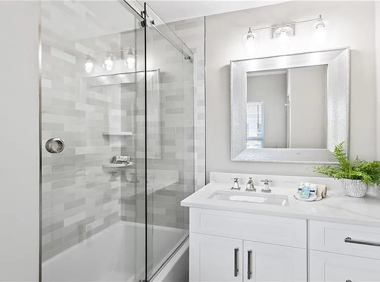 440 Kings Town Dr — Photo 26