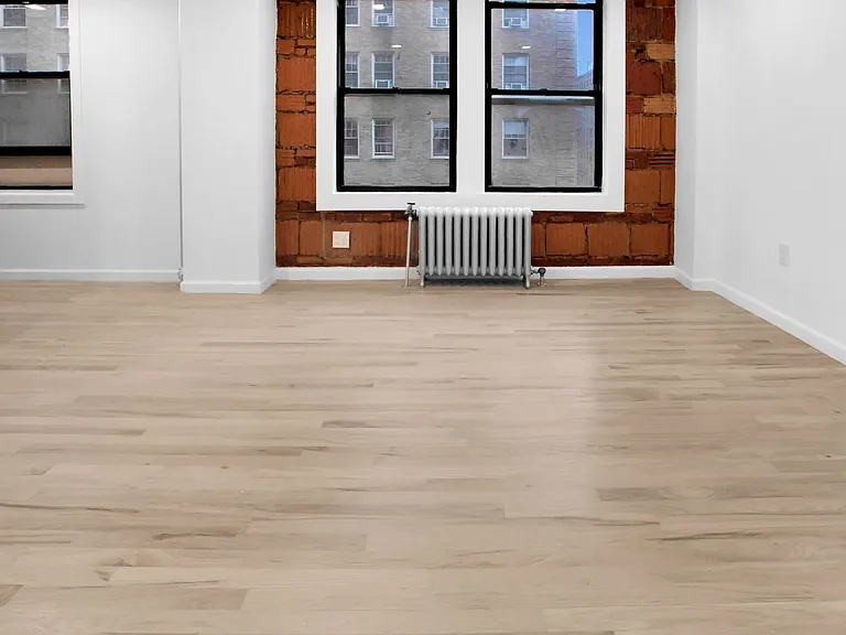 700 W End Ave #1B — Photo 3