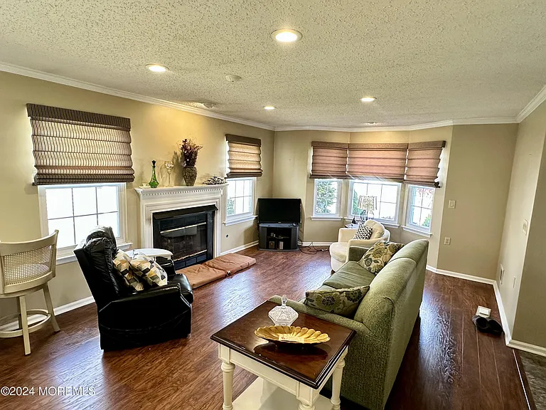 21 Dogwood Dr — Photo 6