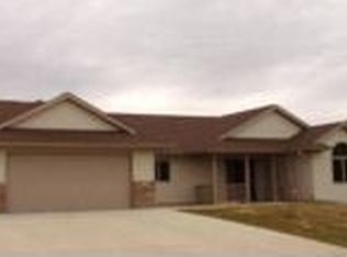 1308 Whispering Hills Dr, Saint Charles, MN 55972