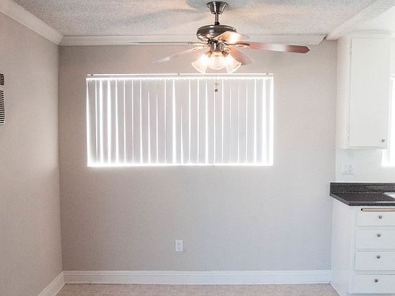 5th image of 20431 Saticoy St APT 201