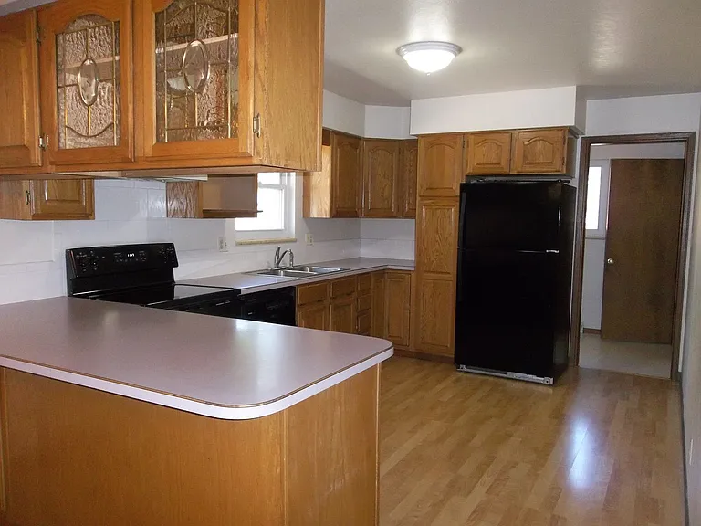 4315 N Harrison Ave — Photo 3