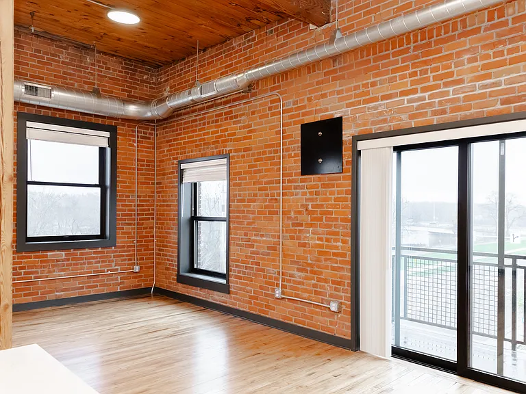 128 W River St #307 — Photo 24