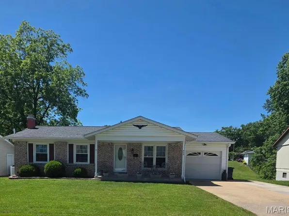 805 Wilson St, Washington, MO 63090