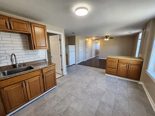 138 Henry St #3E Photo 1