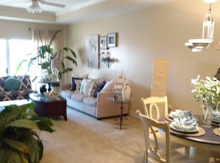 7842 Regal Heron Cir APT 303, Naples, FL 34104