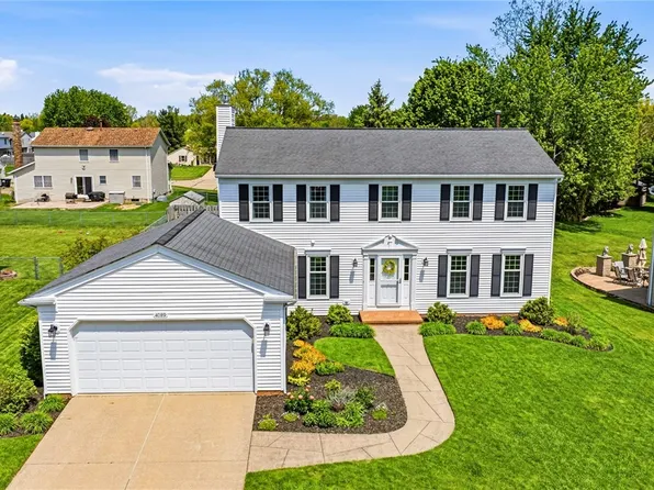 4089 Canterbury Dr, Brunswick, OH 44212