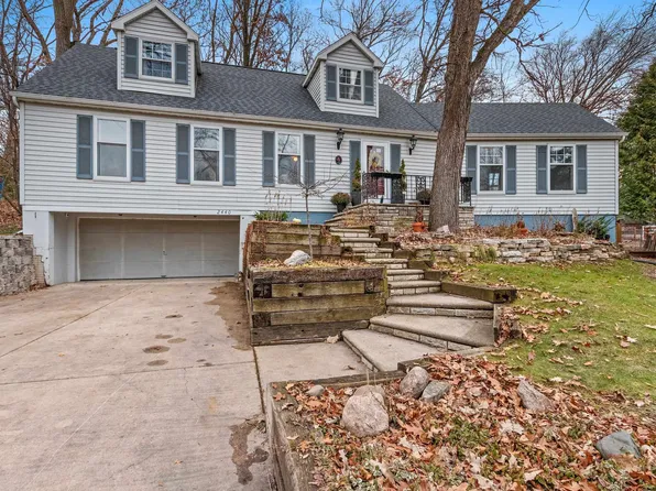 2440 Brenner Pl, Green Bay, WI 54301