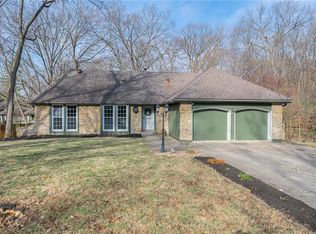6000 N Main St, Kansas City, MO 64118