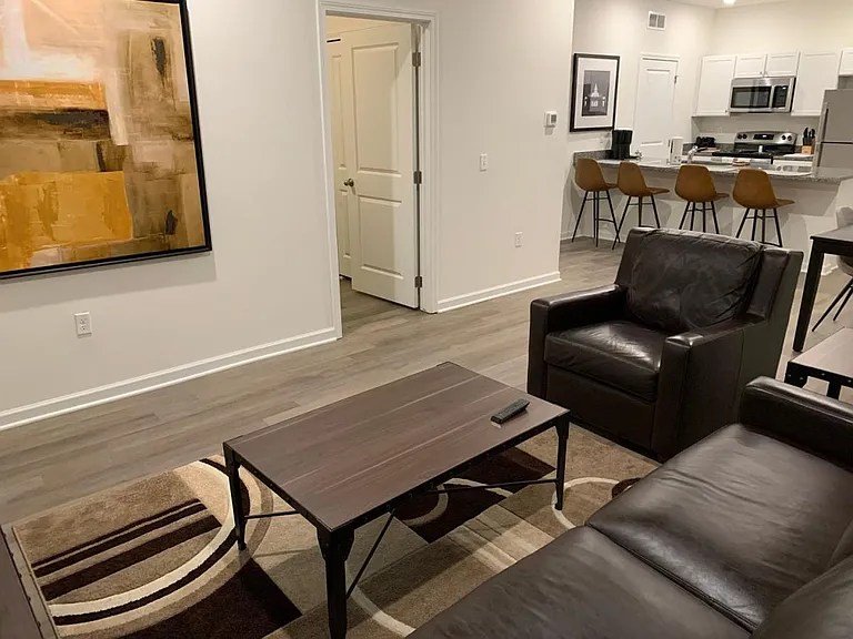 Towne Center Apartments — Photo 26