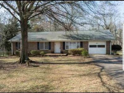 211 Belair Ln, Wellford, SC, 29385