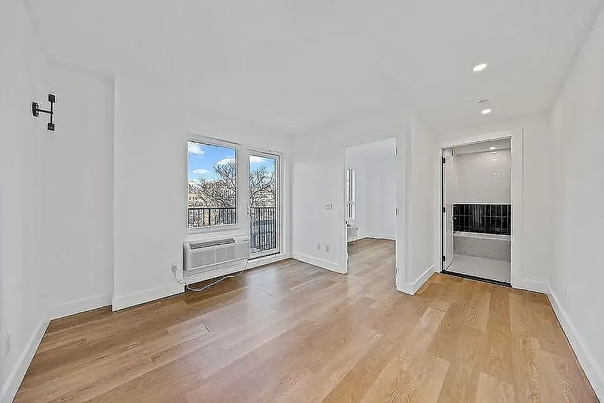 1042 President Street — Photo 1
