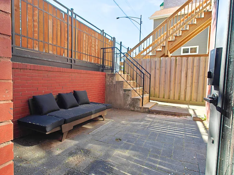 1936 S Racine Ave #1 — Photo 12