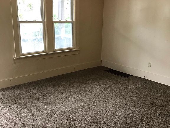 4th image of 1222 McKinley Ave