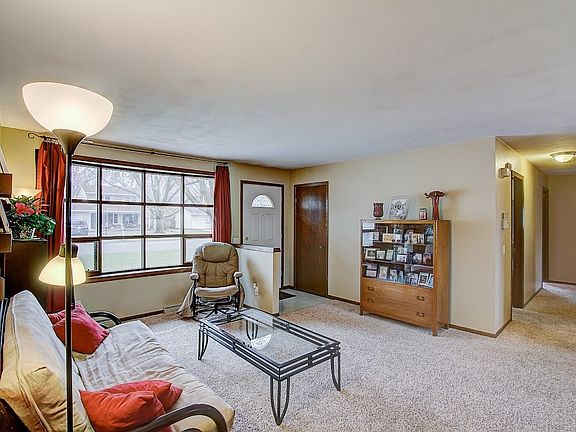 4th image of 5770 Richmond Dr
