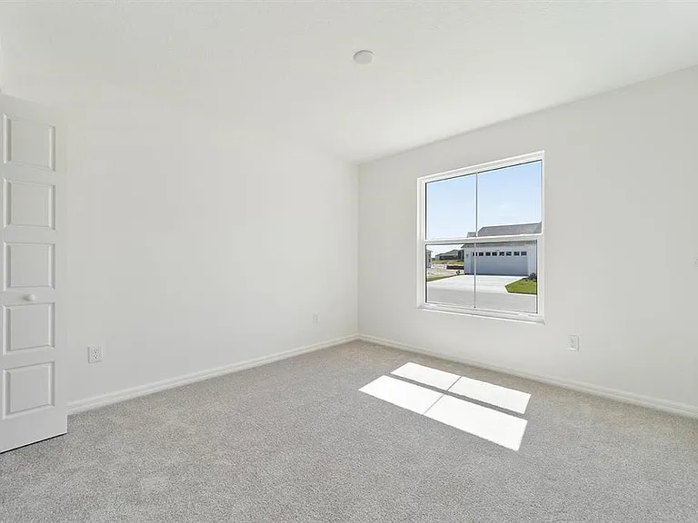2421 Hobkirk Loop — Photo 23