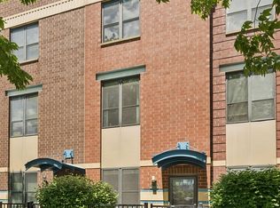 440 W Elm St #8103, Chicago, IL 60610