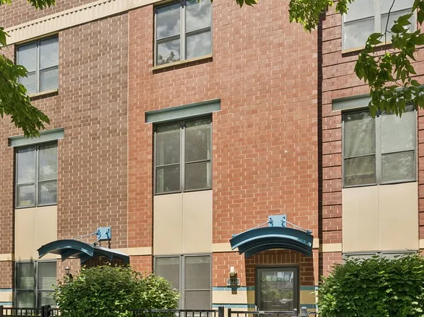 440 W Elm St #8103, Chicago, IL 60610