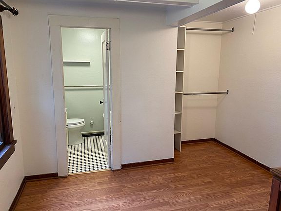 4th image of 102 Hillmont Ave #B