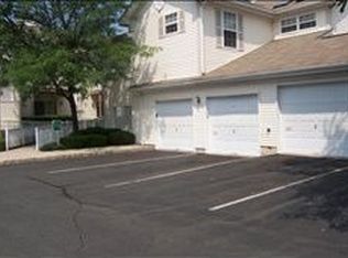 203 Potomac Dr, Basking Ridge, NJ 07920