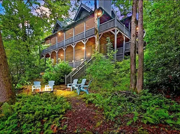 252 Branch Creek Rd, Blue Ridge, GA 30513