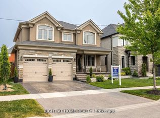 25 Charterhouse Dr N, Whitby, ON L1R3R8