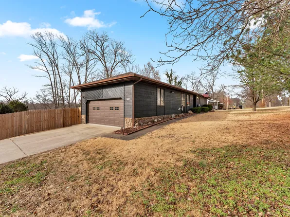 1407 N 14th Street, Ozark, MO 65721