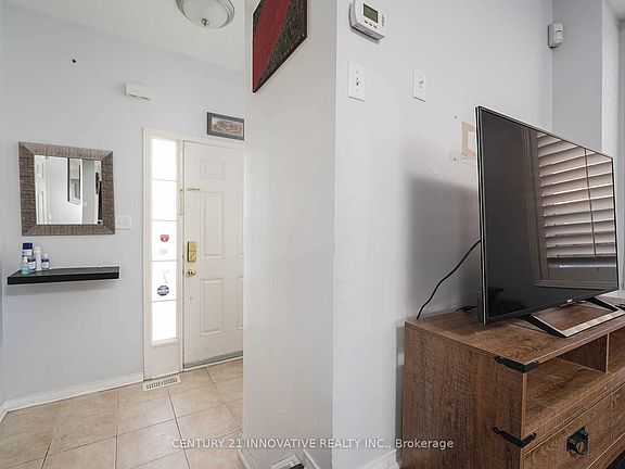 3rd image of 97 Hollingsworth Cir