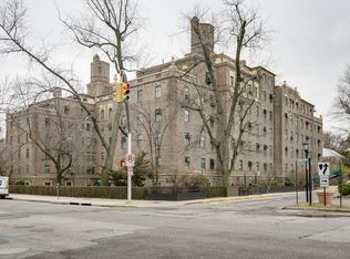 160 Middle Neck Rd APT 5M, Great Neck, NY 11021