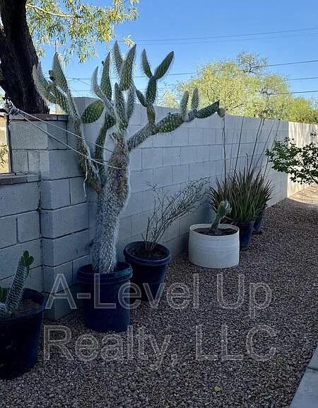 231 W 28th St — Photo 30