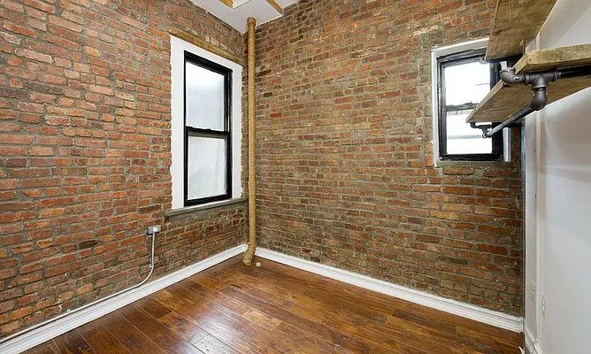 Rented by Triumph Property Group | media 9