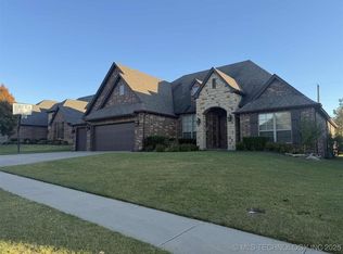 9502 E 91st St N, Owasso, OK 74055