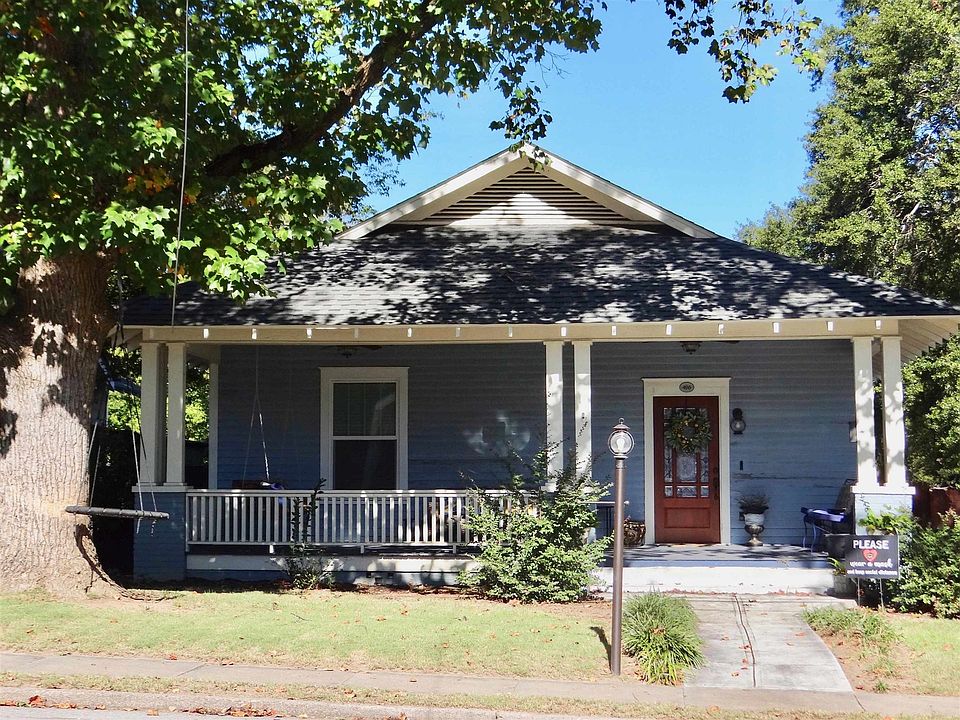 1st image of 498 Lucas Ct
