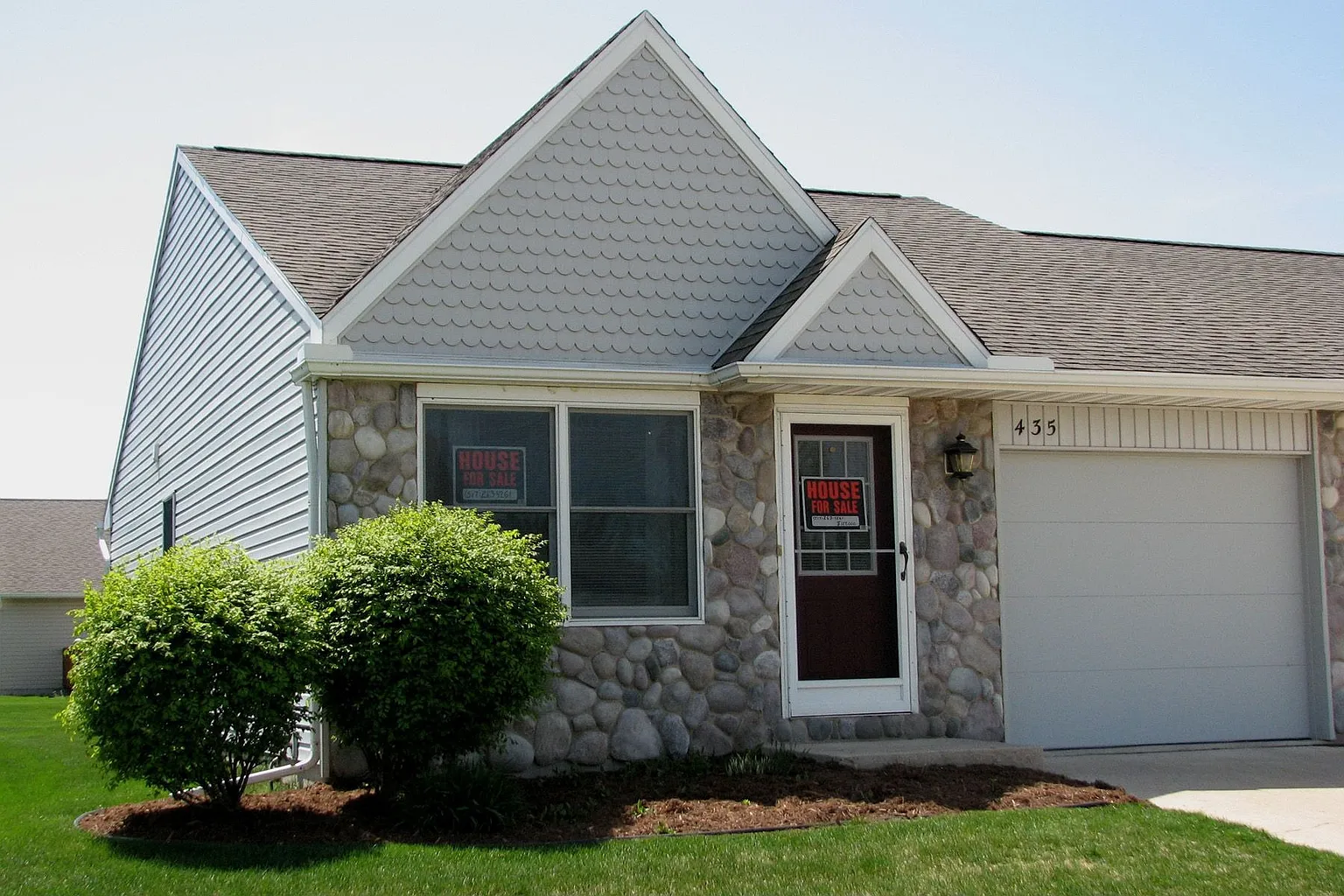 435 Obrian Dr photo 1