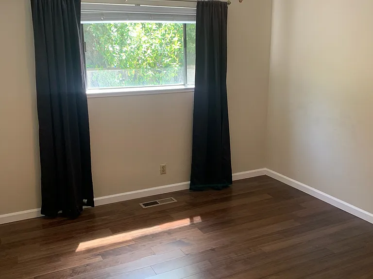 1157 Tilton Dr — Photo 3