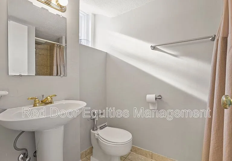 123 N Broad St #201 — Photo 15