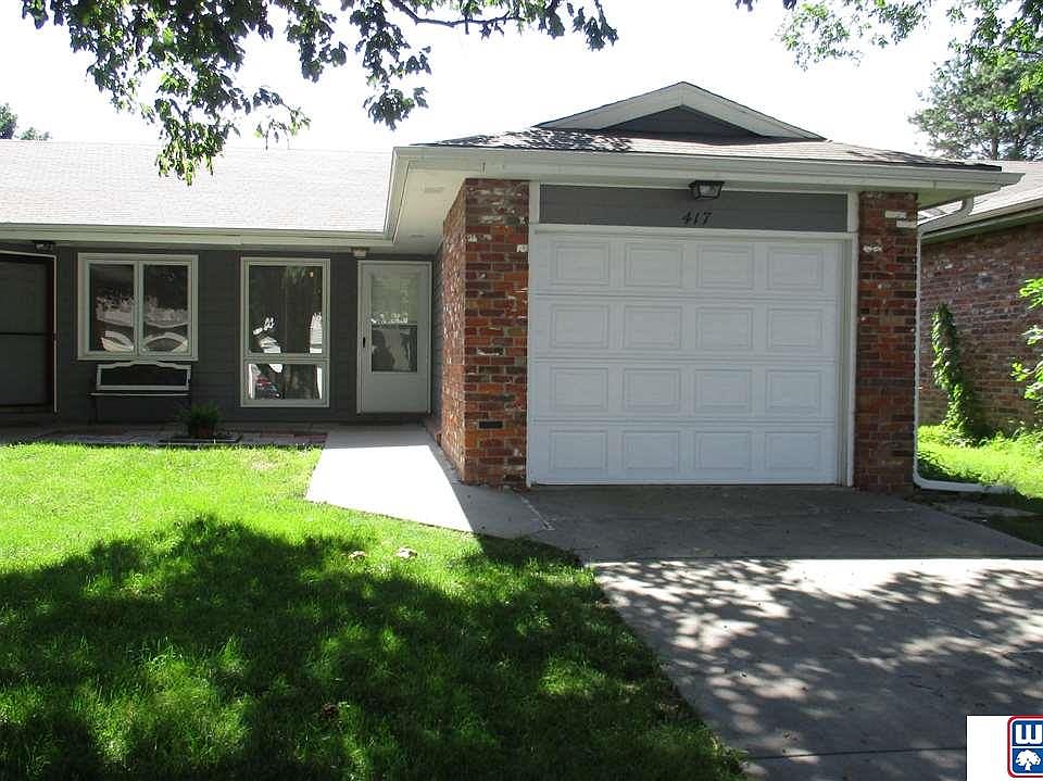 1st image of 417 N Coddington Ave