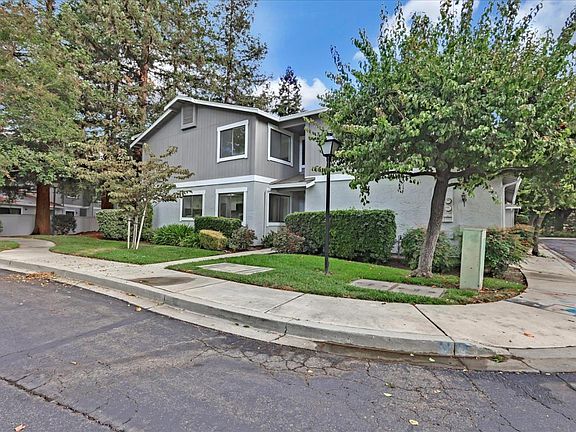 3rd image of 4869 Indian River Ct