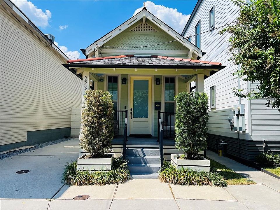 1st image of 223 S Rocheblave St