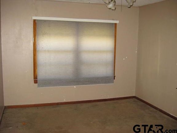 5th image of 124 Morris Cres #2113