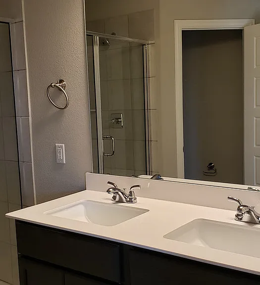 4927 Sanger Circle Dr — Photo 11
