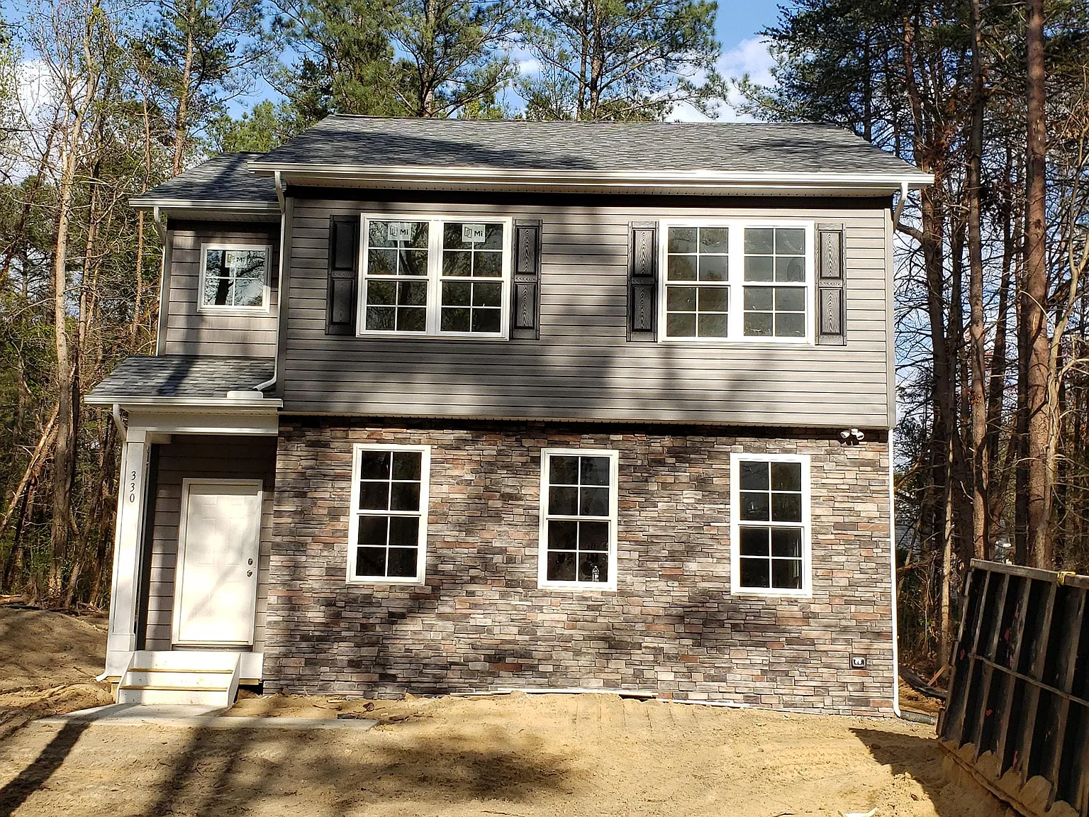 330 Union Dr photo 1