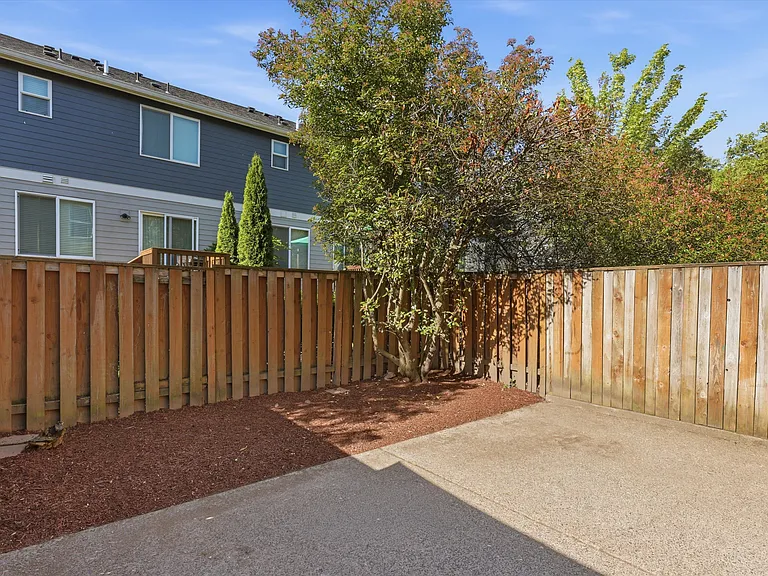 Bryant Street Townhomes — Photo 21
