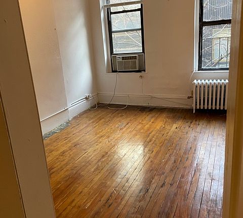 2nd image of 330 E 48th St APT 4C