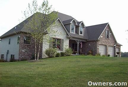 1406 Briarwood Lane view from northwest