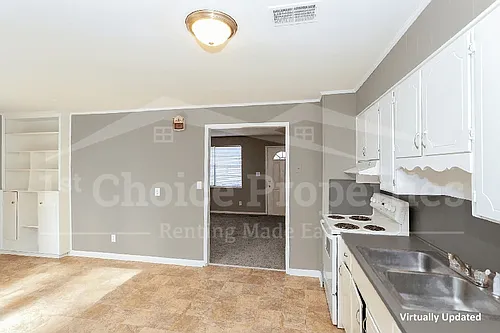 919 27th Ave N Photo 1